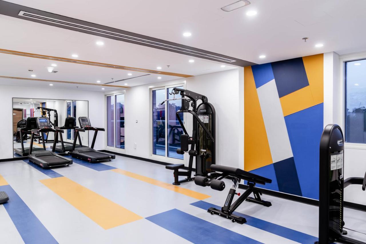 Resivation Hotel Дубай Екстериор снимка