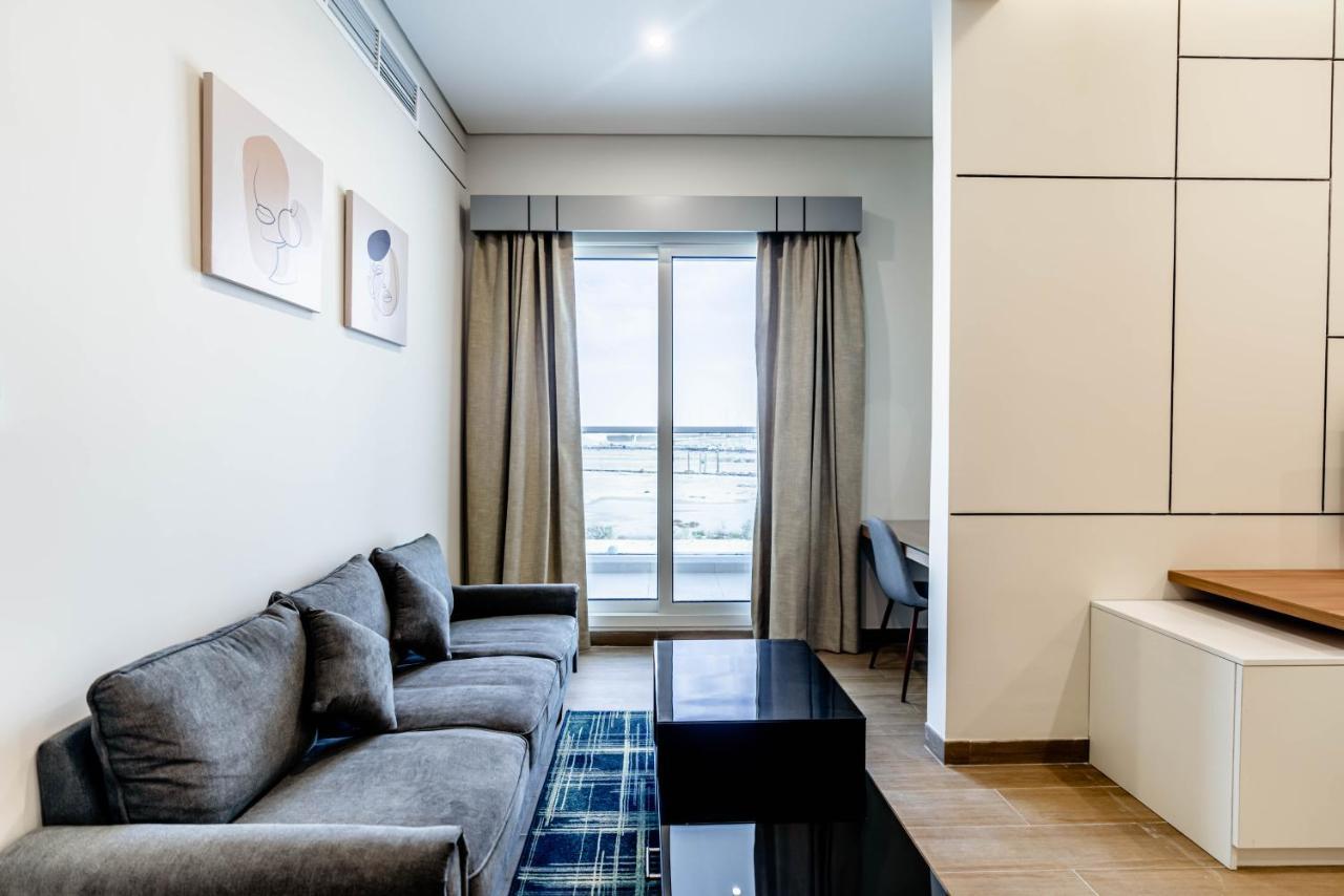 Resivation Hotel Дубай Екстериор снимка