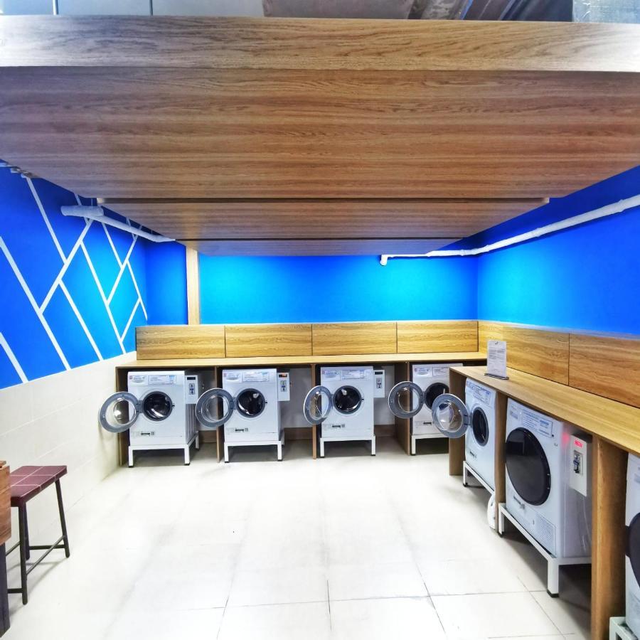 Resivation Hotel Дубай Екстериор снимка